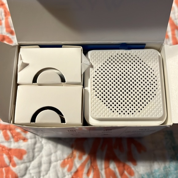 Brand New Door Bell - WYZE Video Doorbell with chime. - Picture 7 of 9